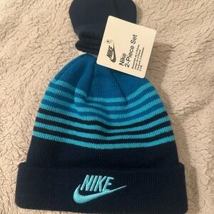 Nike Baby Beanie + Mitts